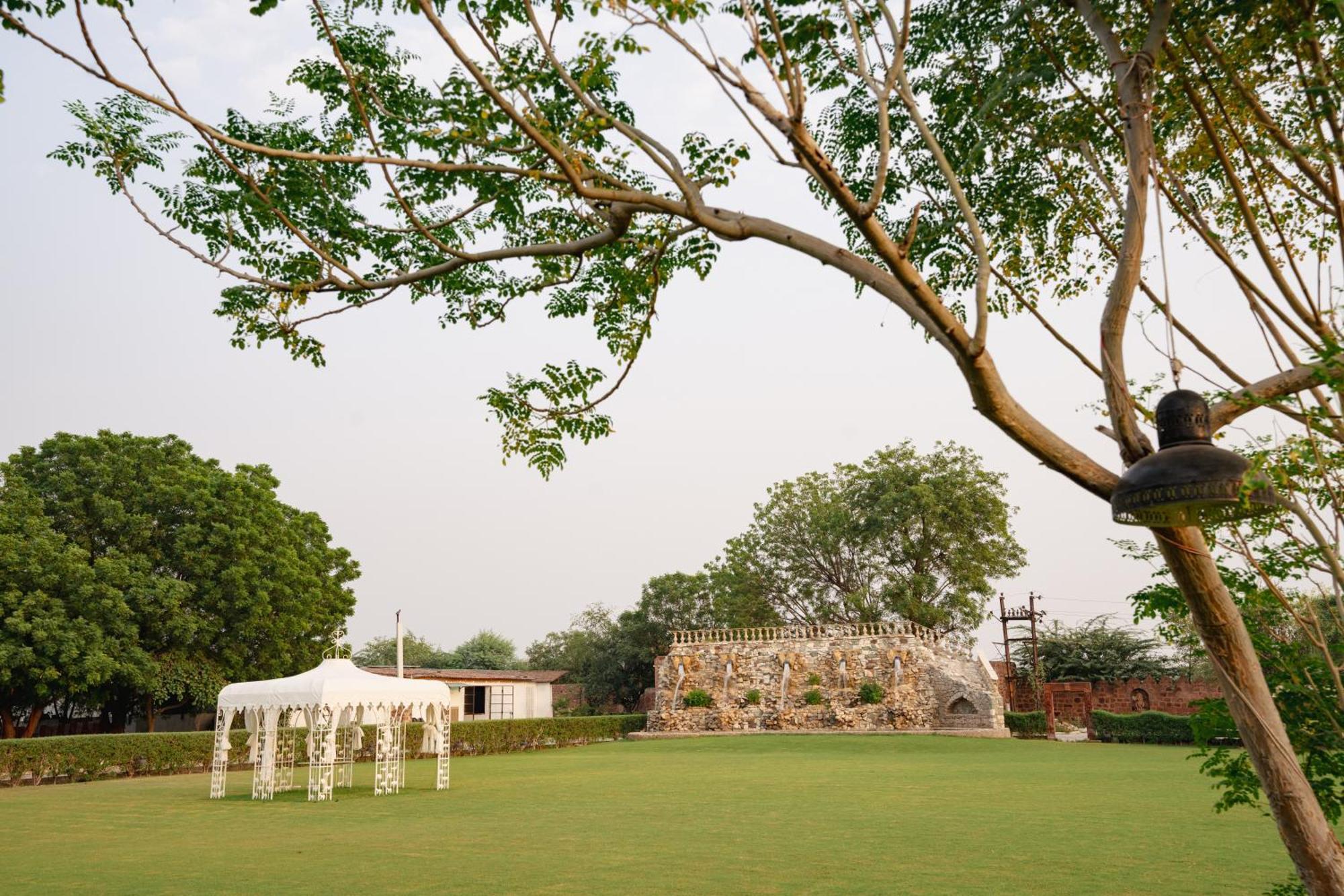 Surpura Bagh - A Luxury Boutique Resort - Pure Vegetarian จ๊อดปูร์ ภายนอก รูปภาพ