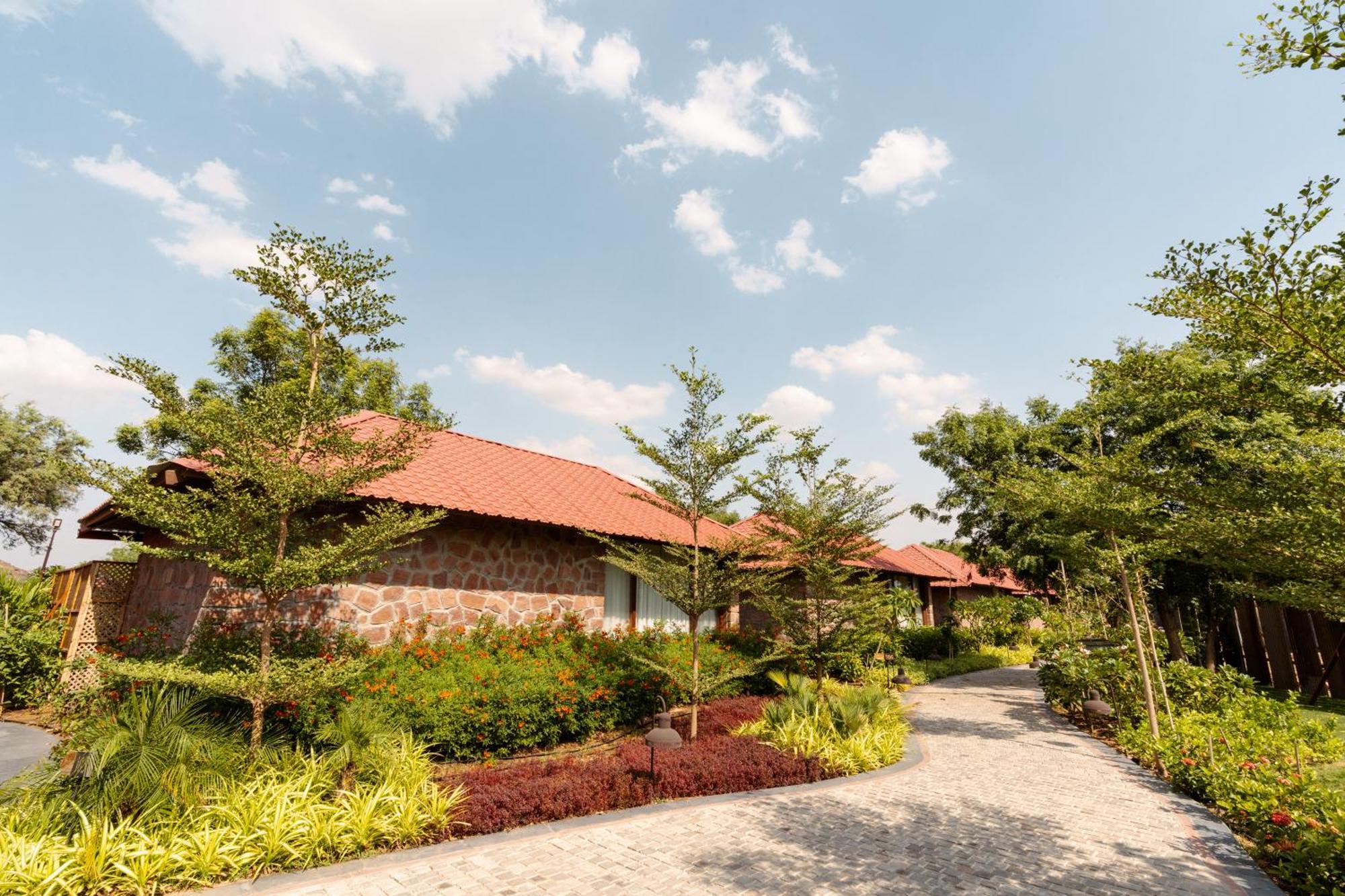 Surpura Bagh - A Luxury Boutique Resort - Pure Vegetarian จ๊อดปูร์ ภายนอก รูปภาพ